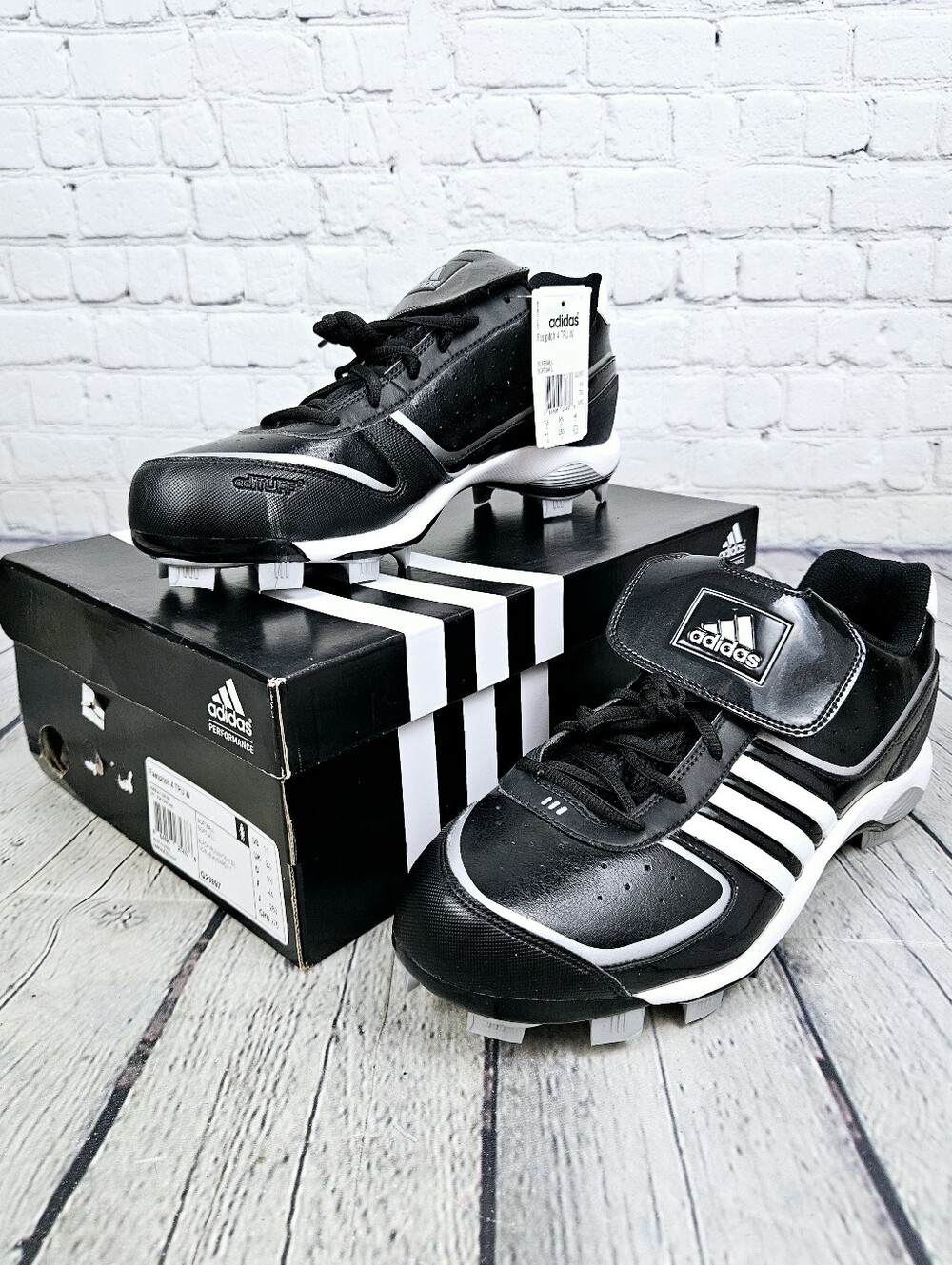ADIDAS | Fastpitch 4 TPU W softball baseball laceup cleats shoes G23997